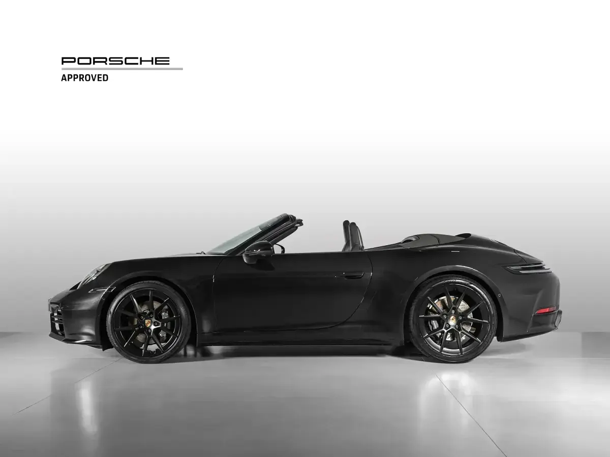 Usata Porsche 911 Carrera Cabriolet 394 CV (289 kW) 2025 2t nero jet metallizzato Cabrio