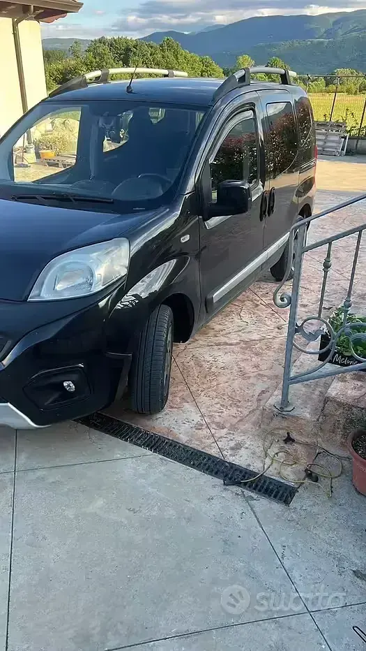 Usata Fiat Qubo Trekking 95 CV (69 kW) 2016 Nero Monovolume