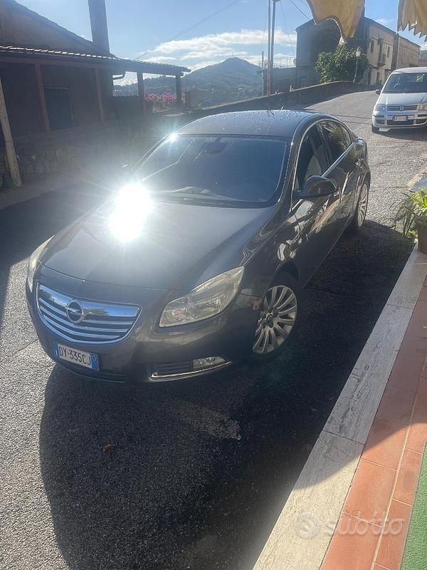 Usata Opel Insignia Cosmo 160 CV (117 kW) 2009 Grigio Berlina