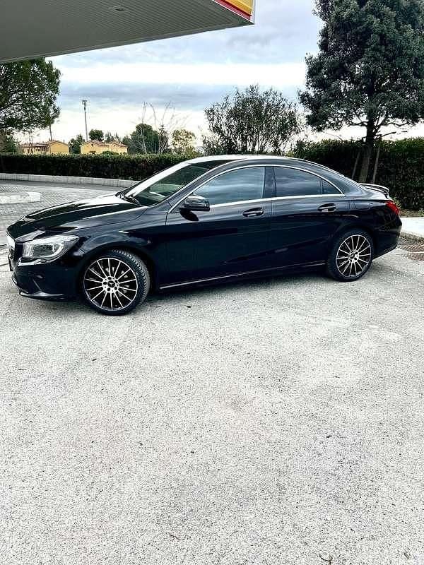 Usata Mercedes CLA180 109 CV (80 kW) 2015 Berlina