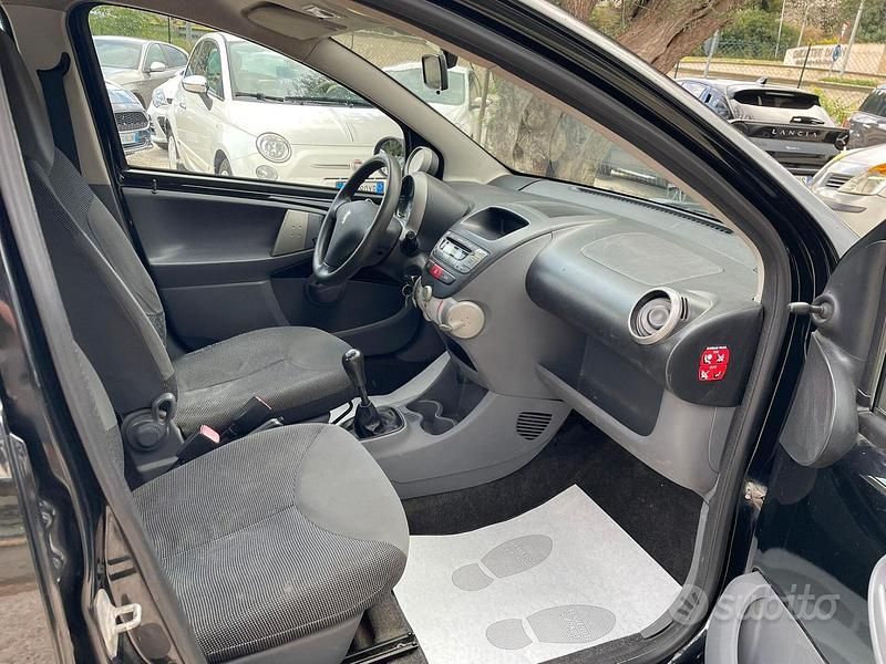 Usata Peugeot 107 54 CV (39 kW) 2006 Nero Utilitaria