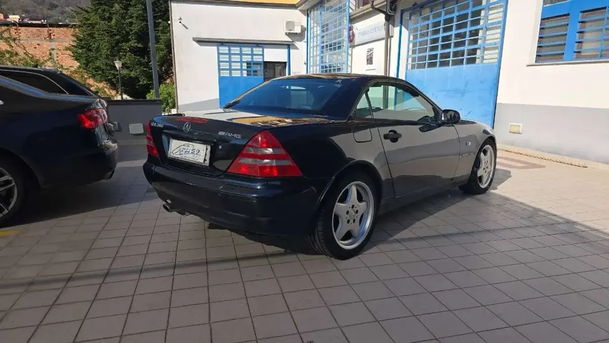 Usata Mercedes SLK200 192 CV (141 kW) 1998 Nero smeraldo Cabrio