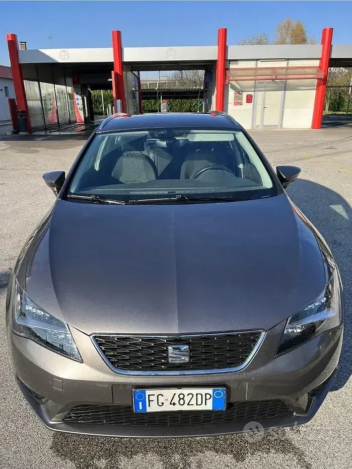 Usata Seat Leon 110 CV (80 kW) 2016 Grigio Station wagon