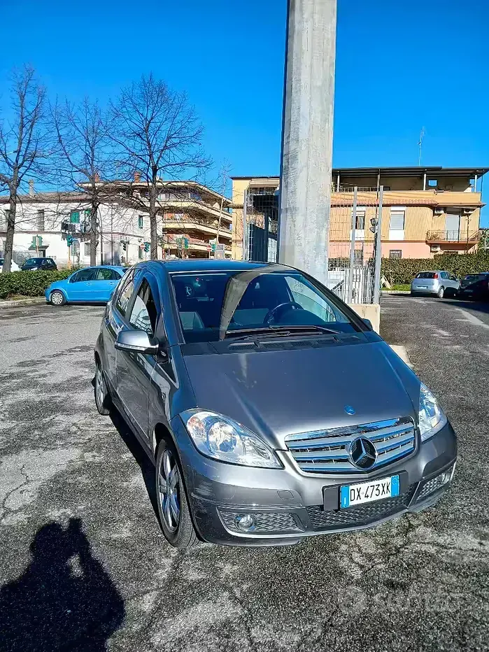 Usata Mercedes A200 140 CV (102 kW) 2009 Grigio Berlina