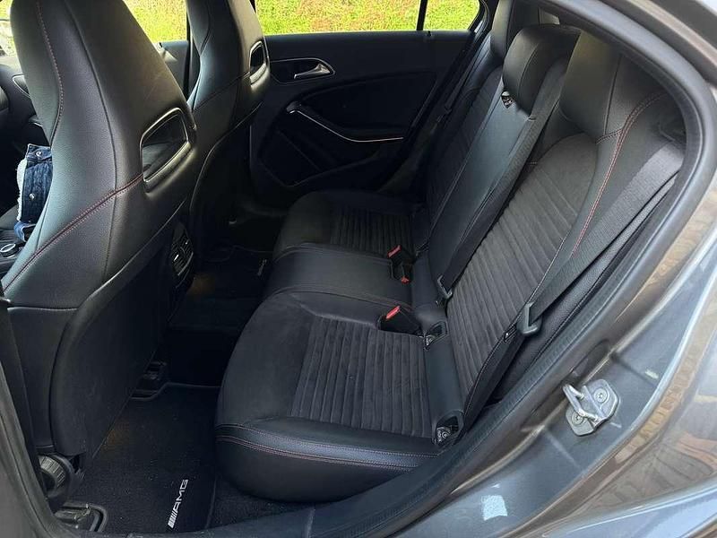 Usata Mercedes A200 AMG line 136 CV (100 kW) 2018 Berlina