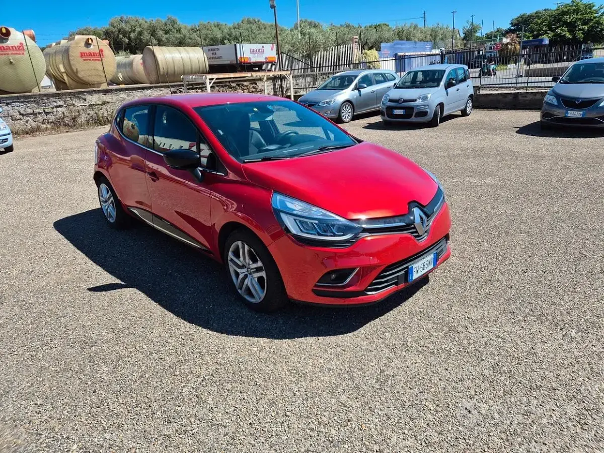 Usata Renault Clio IV Business 90 CV (66 kW) 2019 Rosso Berlina
