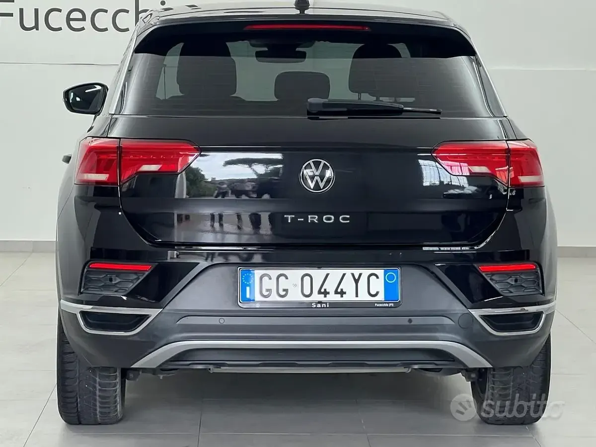 Usata VW T-Roc Business 110 CV (80 kW) 2021 Nero SUV