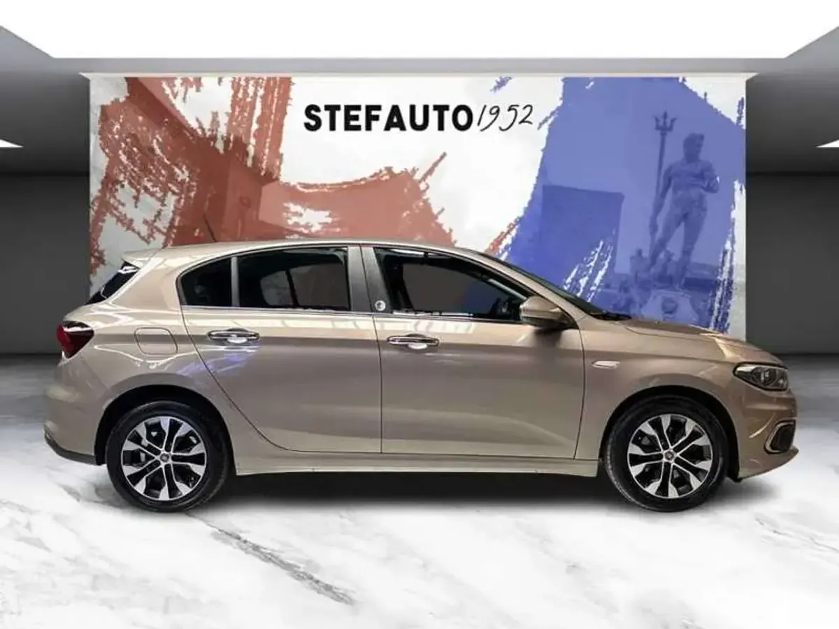 Usata Fiat Tipo Lounge 95 CV (69 kW) 2020 Marrone Station wagon