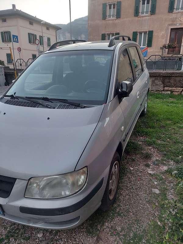 Usata Hyundai Matrix Active 103 CV (75 kW) 2004 Blu Monovolume