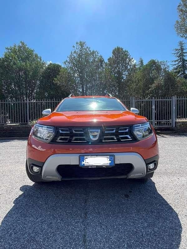 Usata Dacia Duster Prestige 101 CV (74 kW) 2021 Arancione SUV