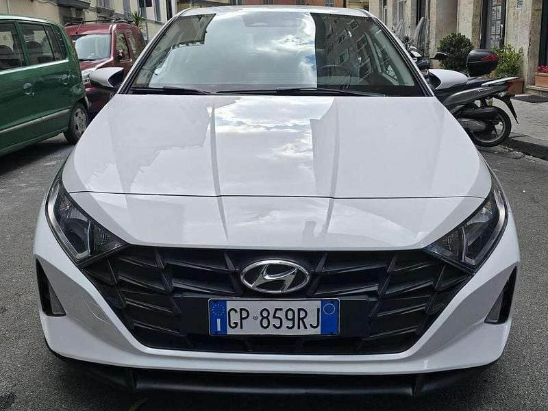 Usata Hyundai i20 84 CV (61 kW) 2023 Bianco Utilitaria