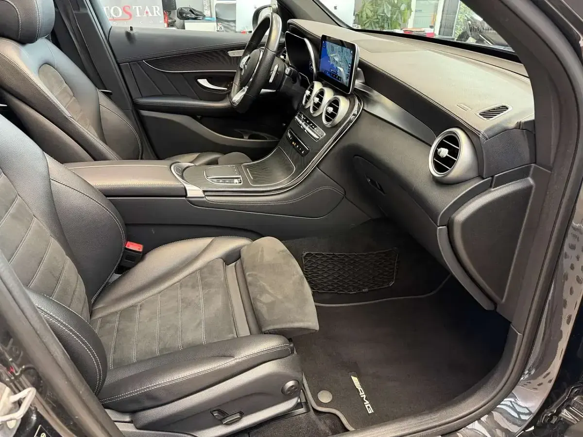 Usata Mercedes GLC220 Premium Plus 245 CV (180 kW) 2019 Scuro SUV