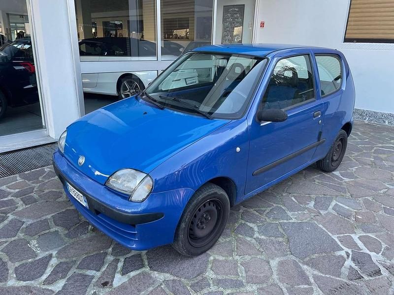 Blu/azzurro Usata 2003 Fiat Seicento Due volumi | 1900 € (Buon prezzo) - Immagine 1/4