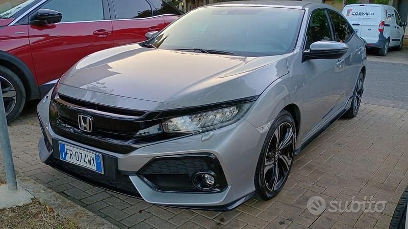 Argento Usata 2018 Honda Civic Sport Tre volumi | 20.000 € (Buon prezzo) - Immagine 1/4