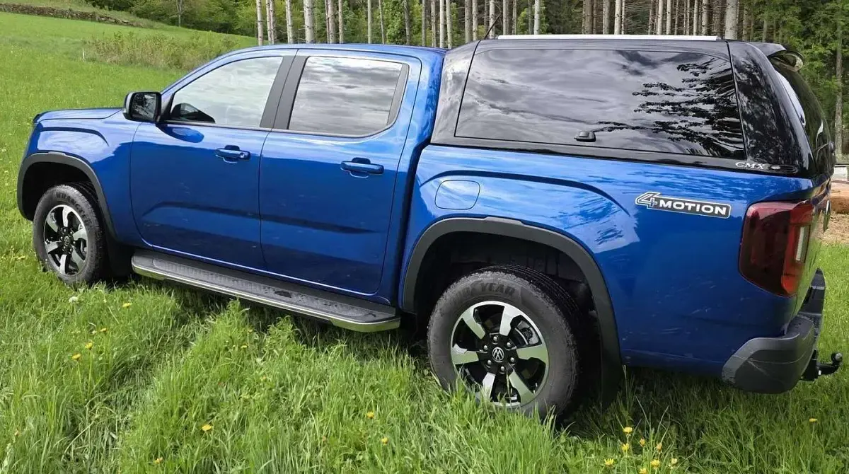 Usata VW Amarok Life 205 CV (150 kW) 2024 Blu/azzurro Pick-up