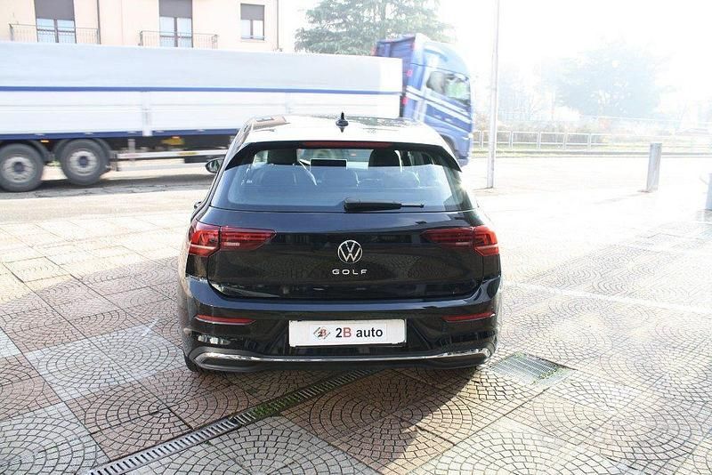 Usata VW Golf VIII Style 150 CV (110 kW) 2025 Nero Berlina