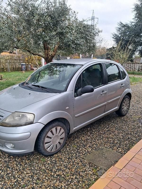 Usata Citroën C3 68 CV (50 kW) 2003 Grigio Berlina