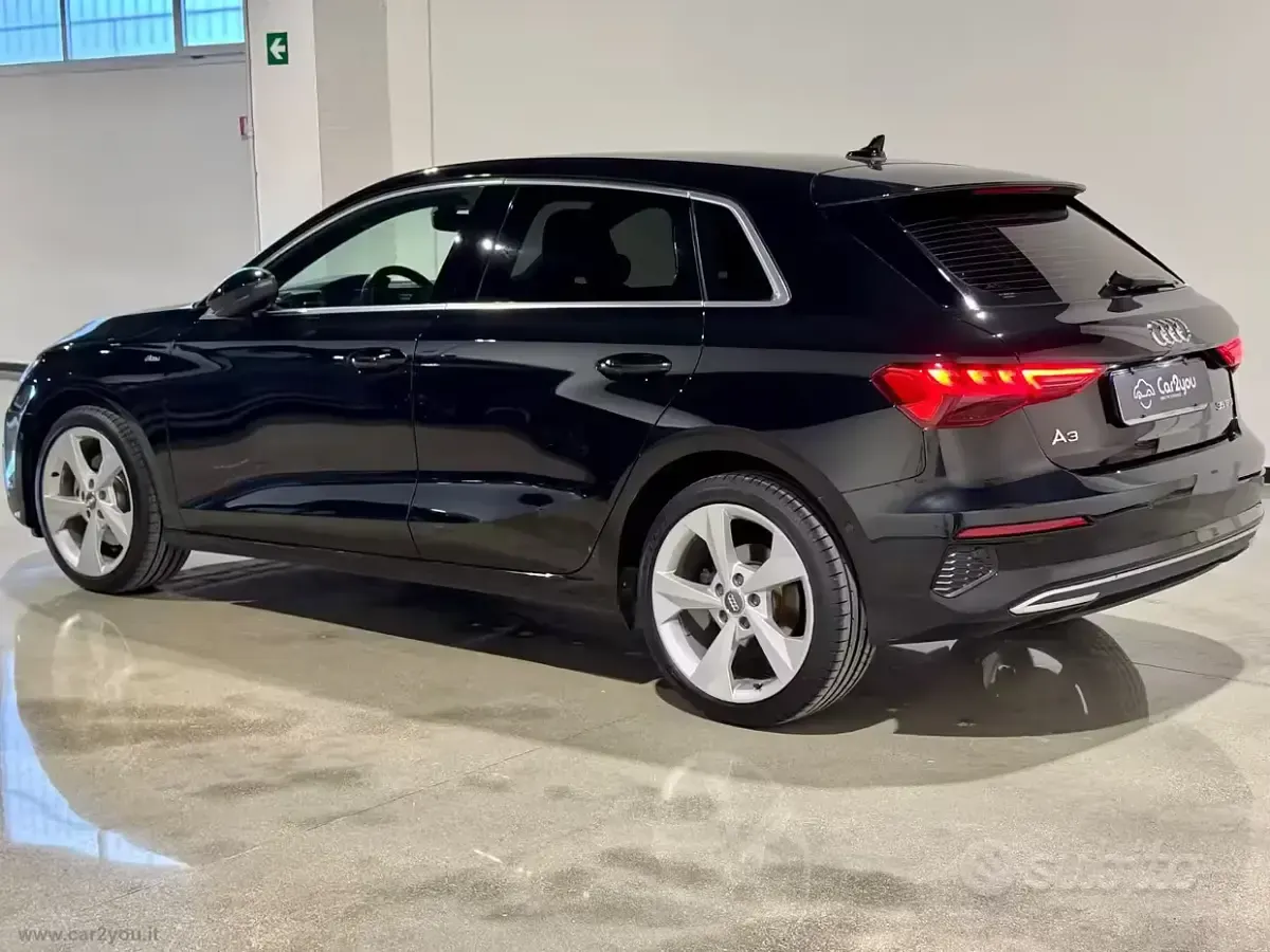 Käytetty Audi A3 Advanced 150 HP (110 kW) 2020 Musta Sedan