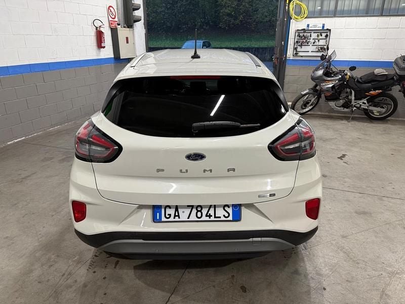 Usata Ford Puma Titanium 125 CV (91 kW) 2020 Beige SUV