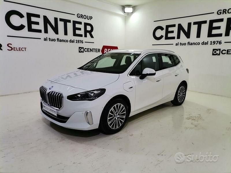 Bianco Usata 2024 BMW 225 Active Tourer Efficient Dynamics Monovolume | 32.900 € - Immagine 1/4