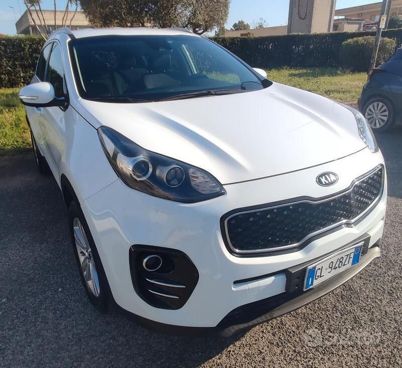 Usata 2017 Kia Sportage SUV | 14.700 € (Buon prezzo) - Immagine 1/4