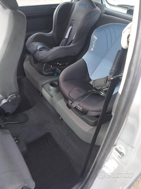 Usata VW Fox 54 CV (39 kW) 2007 Grigio Utilitaria