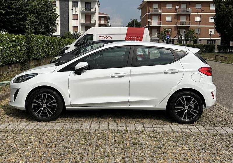 Usata Ford Fiesta Titanium 86 CV (63 kW) 2018 Bianco Utilitaria