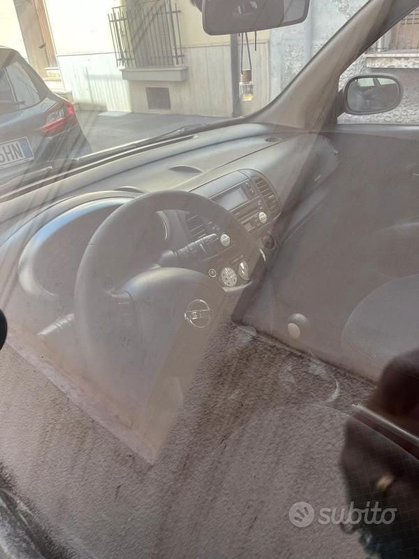 Usata Nissan Micra 86 CV (63 kW) 2004 Grigio Utilitaria