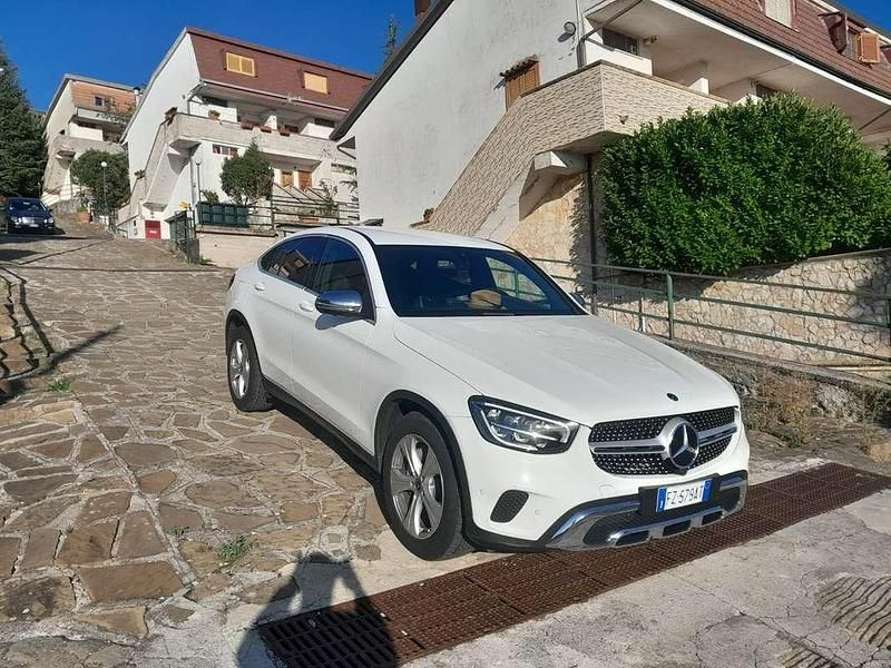 Usata Mercedes GLC200 163 CV (119 kW) 2019 Bianco SUV
