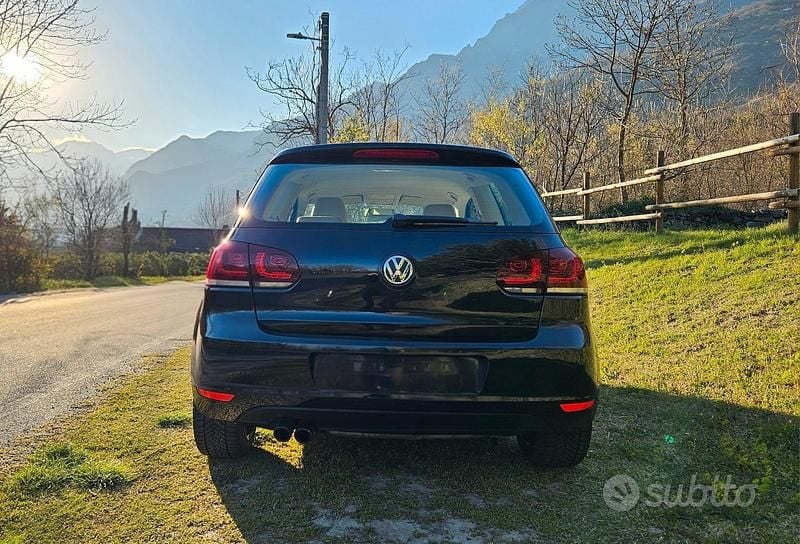 Usata VW Golf VI Highline 140 CV (102 kW) 2011 Nero Utilitaria