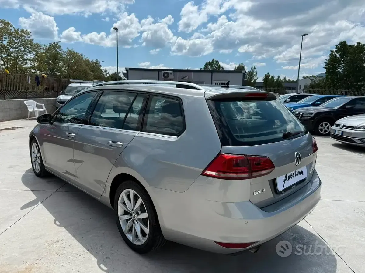 Usata VW Golf VII Highline 105 CV (77 kW) 2014 Grigio Station wagon