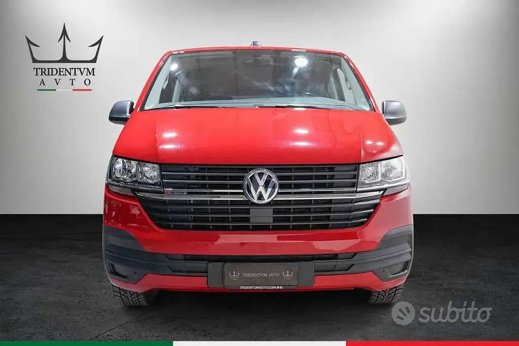 Usata VW Multivan 150 CV (110 kW) 2022 Rosso Monovolume