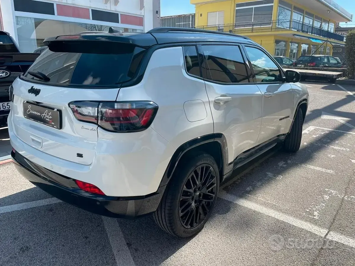 Usata Jeep Compass Summit 131 CV (96 kW) 2024 Bianco SUV