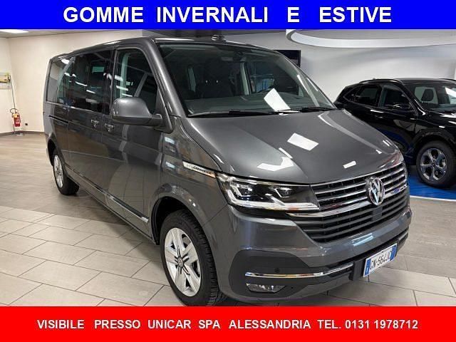 Usata VW Caravelle 150 CV (110 kW) 2023 Grigio scuro Furgone