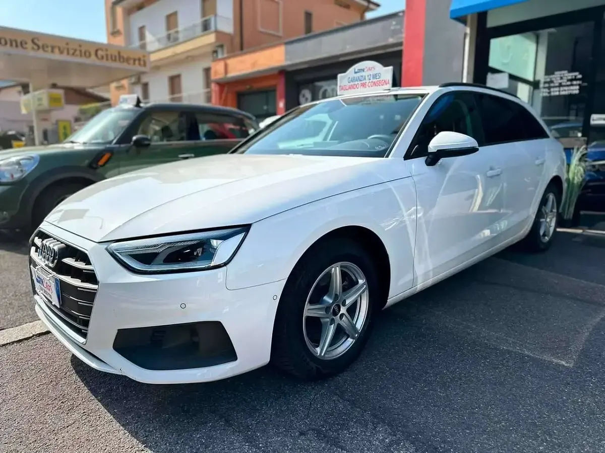 Usata Audi A4 Ambiente 150 CV (110 kW) 2022 Other Station wagon