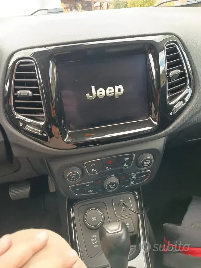 Usata Jeep Compass 140 CV (102 kW) 2018 Bianco SUV