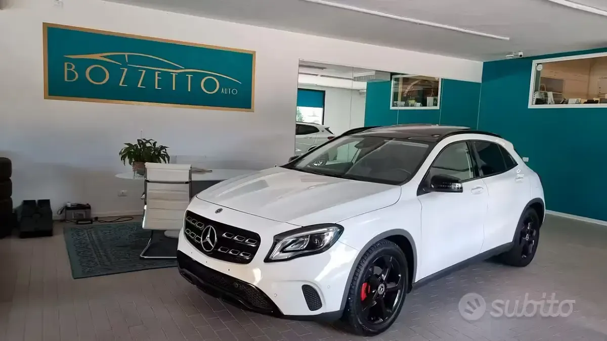Usata Mercedes GLA180 109 CV (80 kW) 2018 Bianco SUV