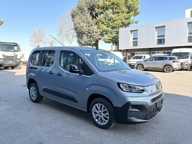 Nuova Fiat Doblò 131 CV (96 kW) 2025 Bianco Monovolume