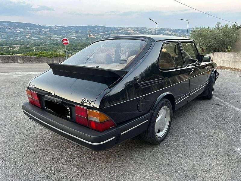 Nero Usata 1989 Saab 900 Coupé | 5500 € - Immagine 1/4