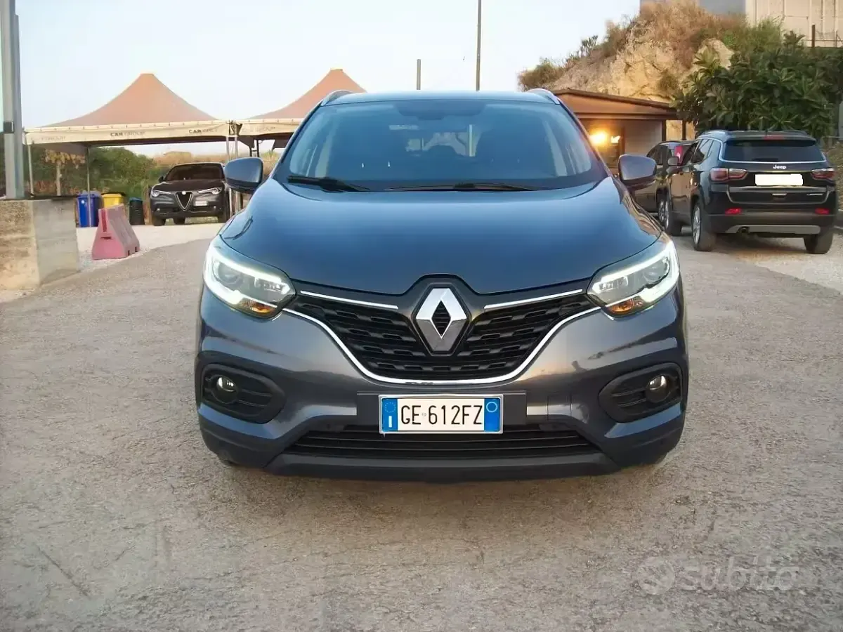 Usata Renault Kadjar 116 CV (85 kW) 2021 Bluazzurro SUV