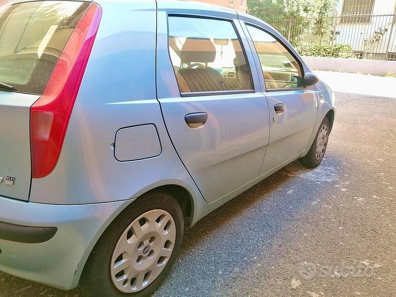 Usata Fiat Punto 2004 Utilitaria