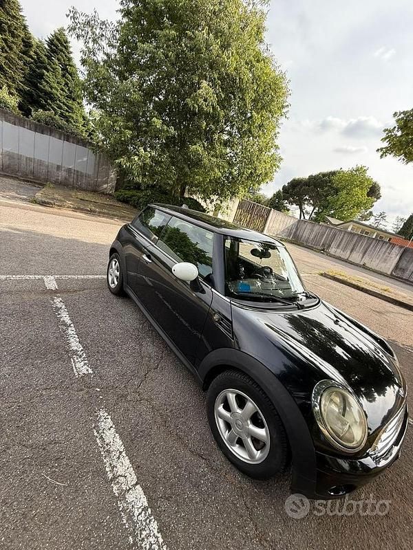 Usata Mini ONE 75 CV (55 kW) 2009 Nero Utilitaria