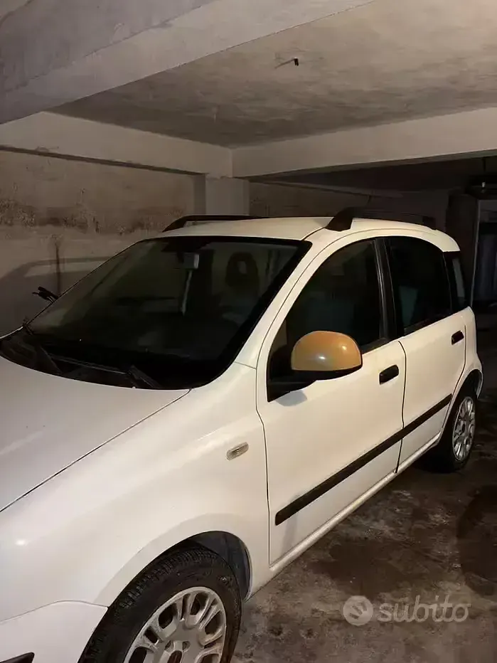 Usata Fiat Panda 70 CV (51 kW) 2006 Bianco Utilitaria