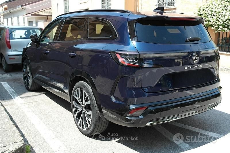 Usata Renault Espace Iconic 131 CV (96 kW) 2024 SUV