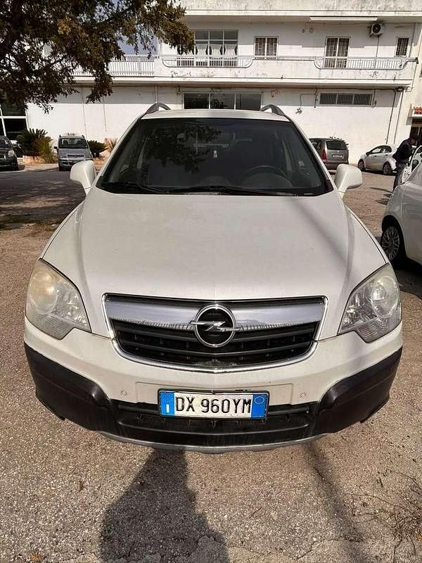 Usata Opel Antara Cosmo 150 CV (110 kW) 2009 Bianco SUV