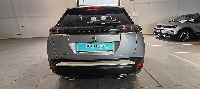 Usata Peugeot 2008 Allure 131 CV (96 kW) 2022 Grigio SUV