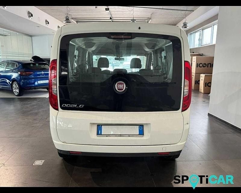 Usata Fiat Doblò Easy 120 CV (88 kW) 2019 Bianco Monovolume