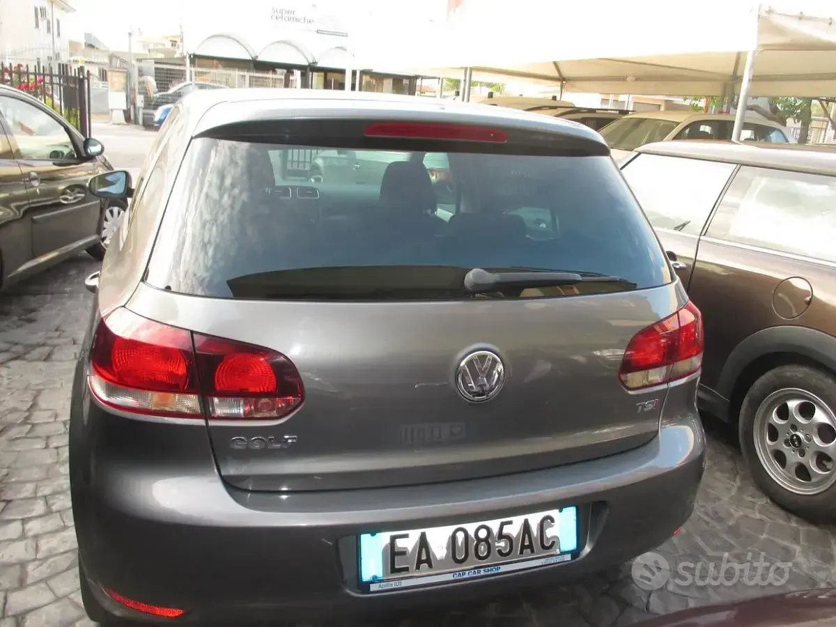 Usata VW Golf VI Highline 122 CV (89 kW) 2010 Grigio Utilitaria