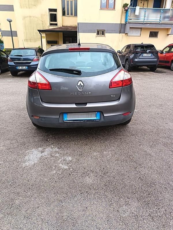 Usata Renault Mégane 131 CV (96 kW) 2009 Grigio Berlina