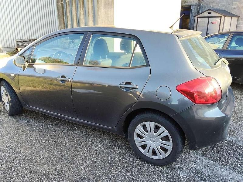 Usata Toyota Auris Sol 124 CV (91 kW) 2009 Berlina